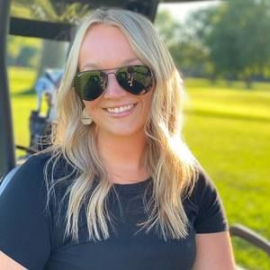 Meet your Posher, Olivia